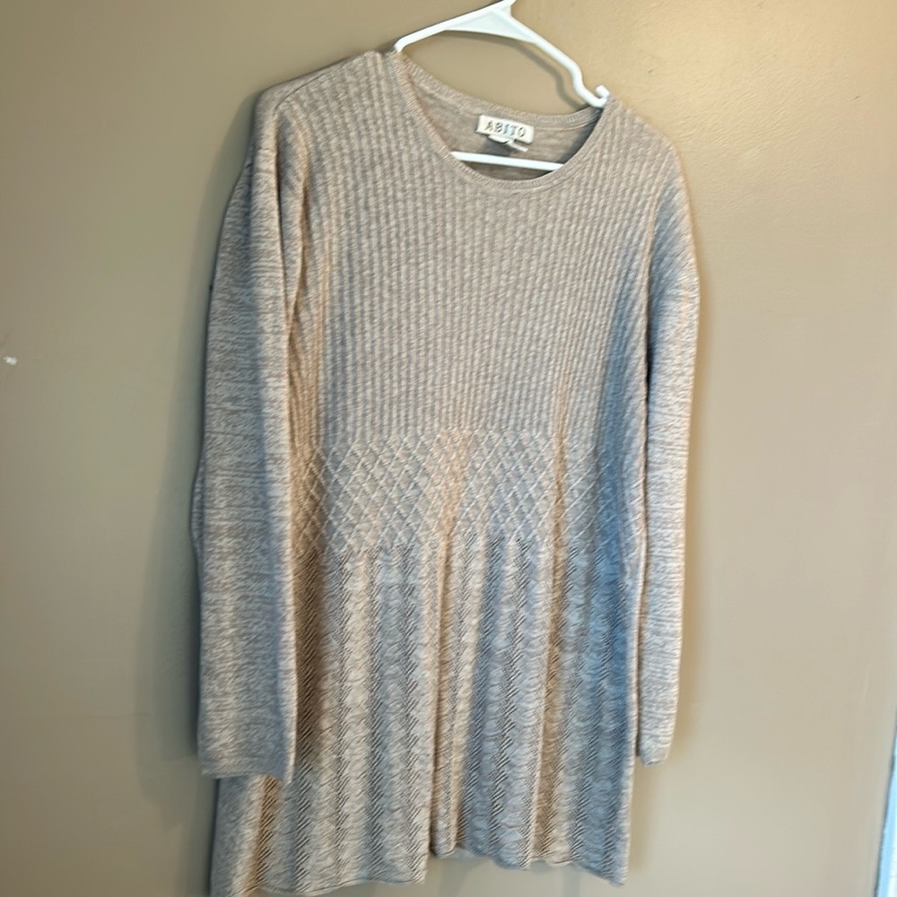 3/$25 Abito Womens Soft Tan 3/4 Sleeves 3 Designs - Stripe/Diamond/Shell. Sz.2X